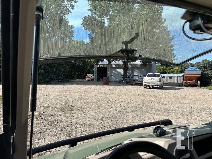 2018-john-deere-gator-xuv-835r-image-18