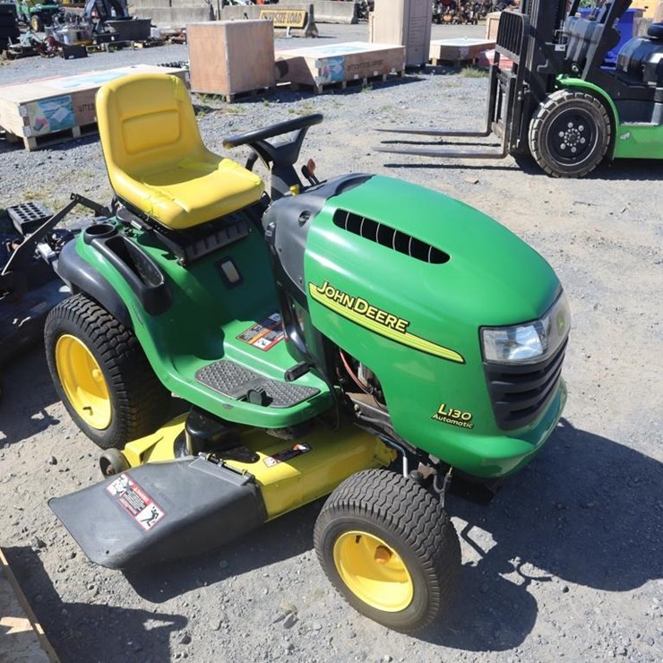 JOHN DEERE L130