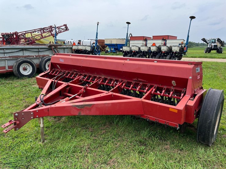 case-international-5300-soybean-special-drill-image-3
