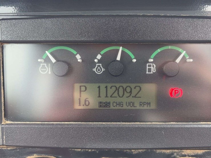 deere-550j-lt-image-34