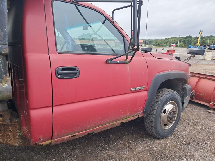 2001-chevrolet-silverado-image-8