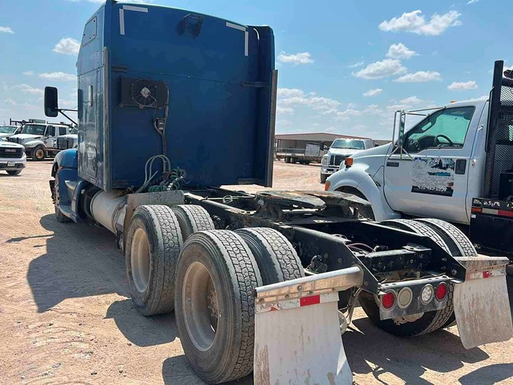kenworth-t600-image-5