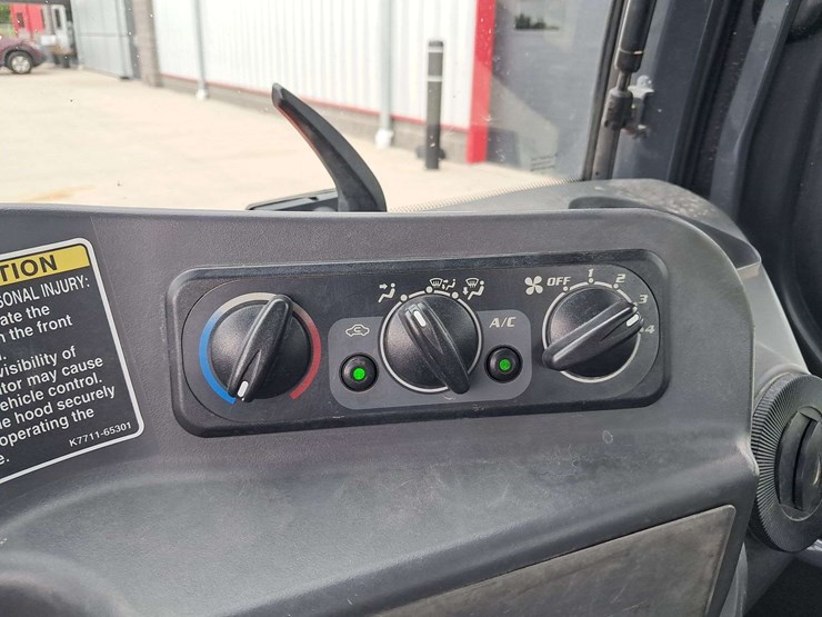 2014-kubota-1100-rtv-image-19