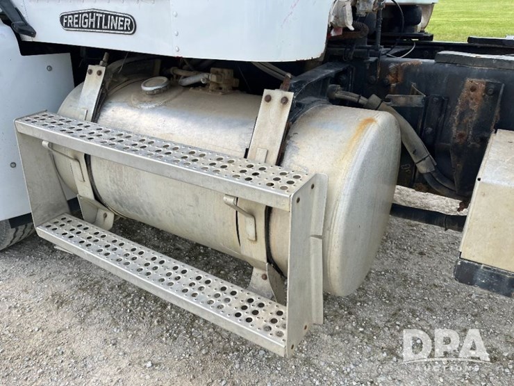 1993-freightliner-truck-(jn2646,-unit-42339)-image-53