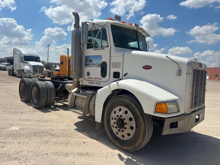 2004-peterbilt-385-image-4