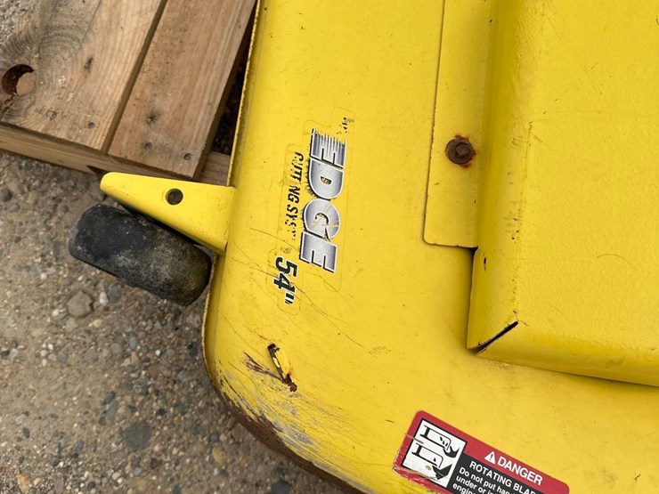 john-deere-g110-image-8