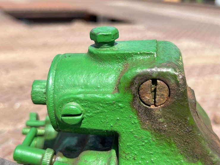marvel-schebler-dltx-50-carburetor-image-7