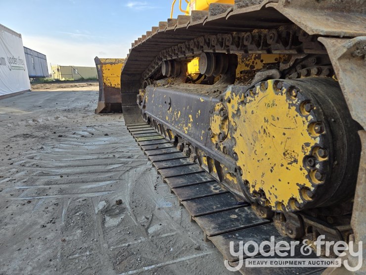 2023-komatsu-d61pxi-24-image-19
