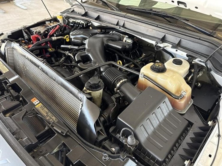 2016-ford-f450-image-18