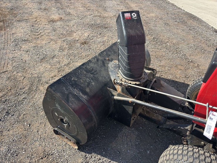 mtd-lawn-tractor-image-15