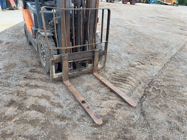2021-doosan-g25n-7lp-5k-industrial-propane-fork-lift-image-10