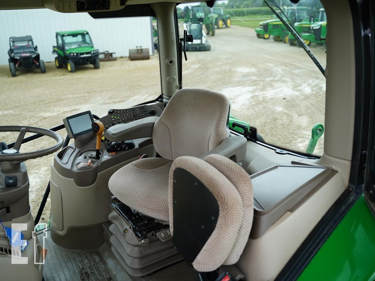 2014-john-deere-6115r-image-29