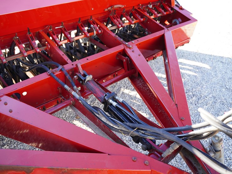 case-ih-5300-image-10