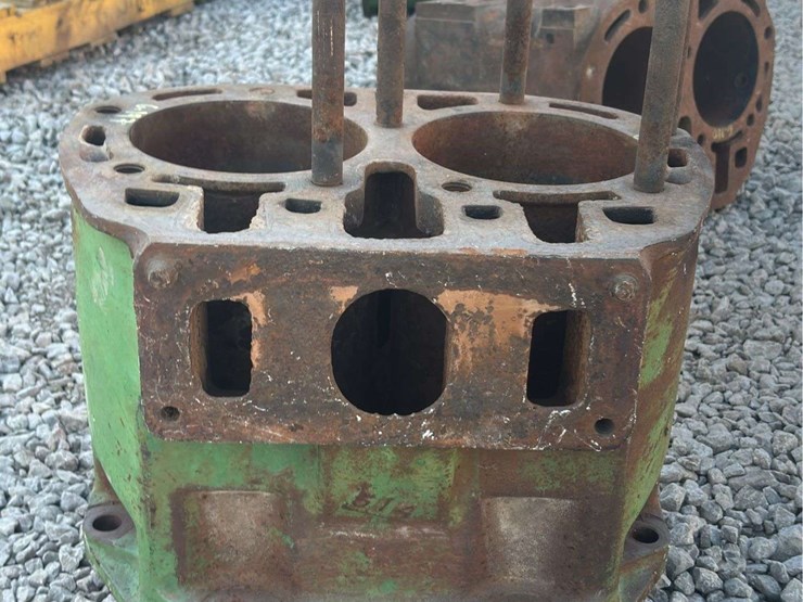 john-deere-model-g-block-image-12