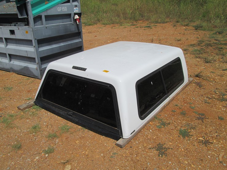 #92-•-#26839-•-75"x84"-camper-shell-image-1
