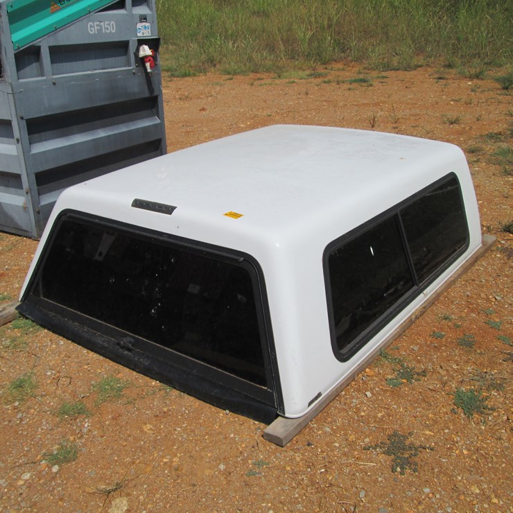 #92 • #26839 • 75"x84" Camper Shell