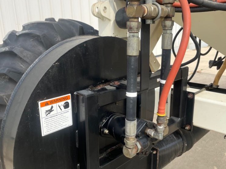 2005-bourgault-5200-image-7