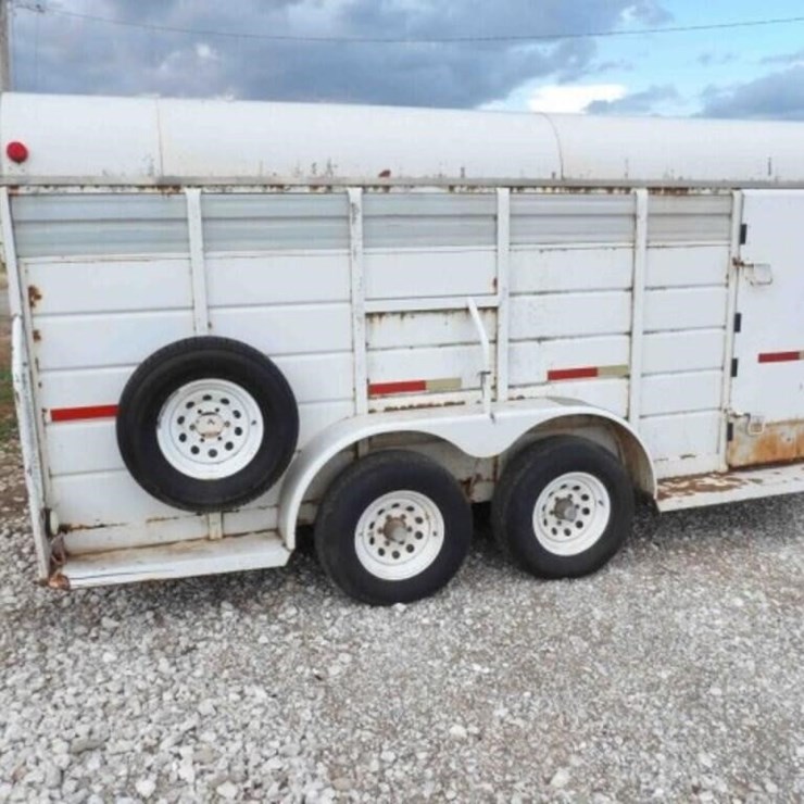 W-W 16' Livestock Trailer