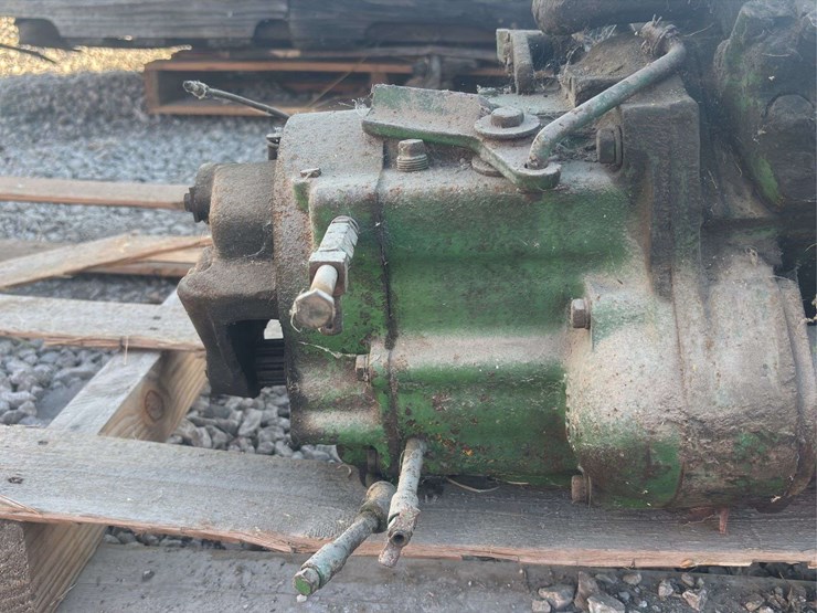 john-deere-4-cylinder-pony-motor-image-22