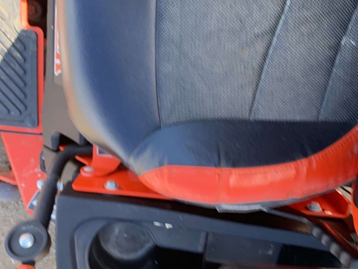 bad-boy-maverick-zero-turn-mower-image-17