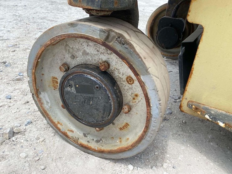 2018-jlg-3246es-image-21