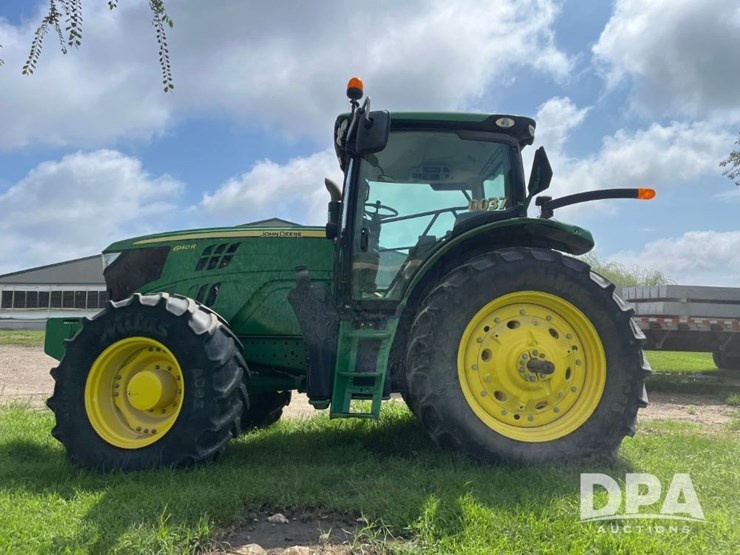 2014-john-deere-6140r-image-10