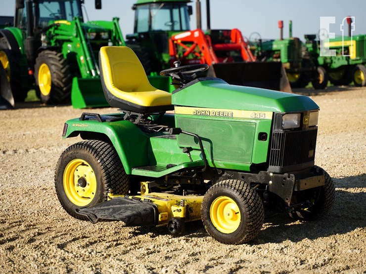 john-deere-445-image-3
