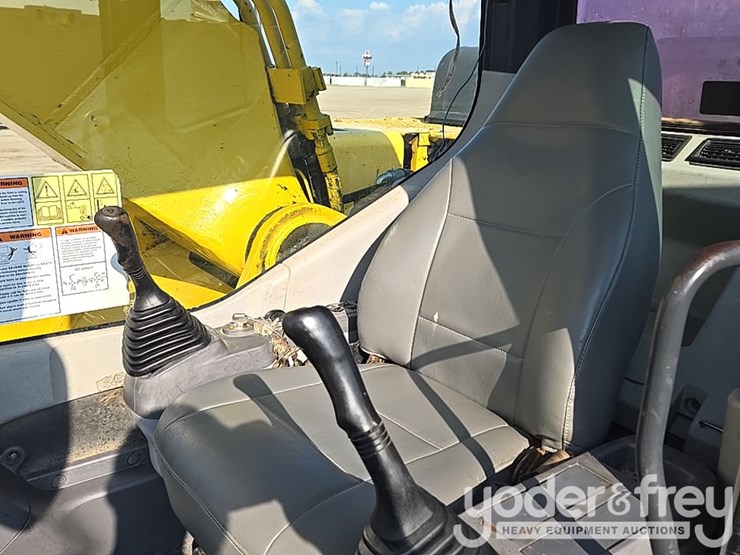 2005-komatsu-pc300-lc-7-image-68