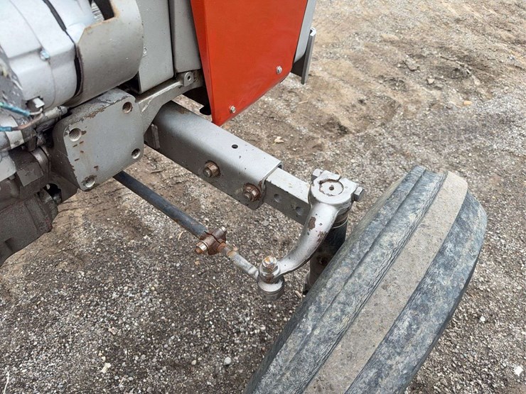 massey-ferguson-265-image-25