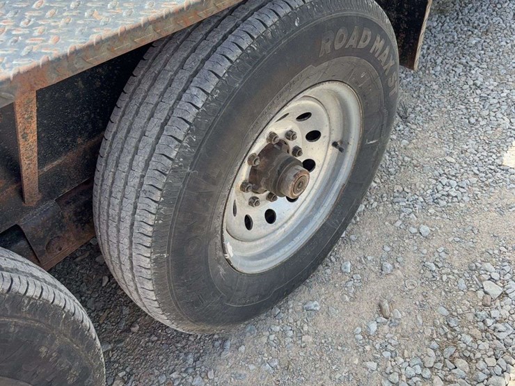 gooseneck-tandem-axle-trailer-with-ramps-image-8