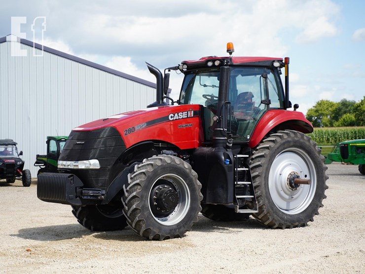 2017-case-ih-magnum-280-image-1