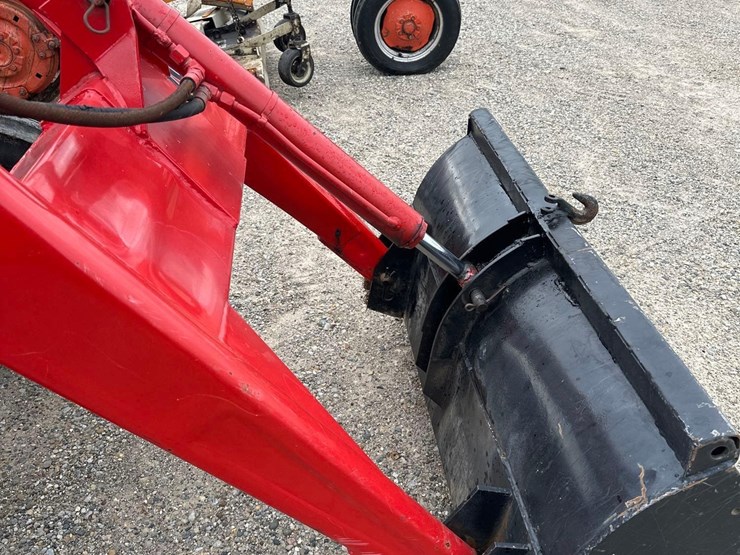 massey-ferguson-65-image-4