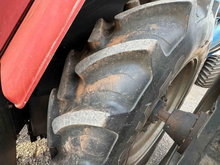case-7130-tractor-image-22