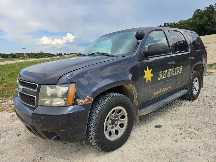 2010-chevrolet-tahoe-image-3