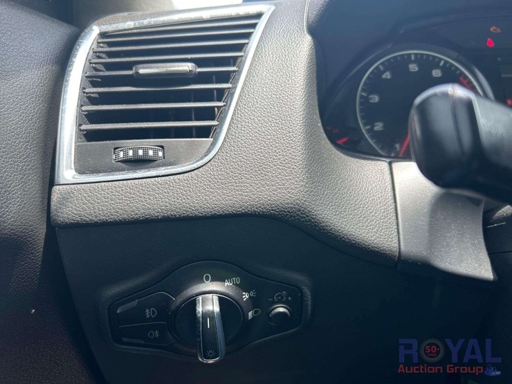 2012-audi-q5-image-14