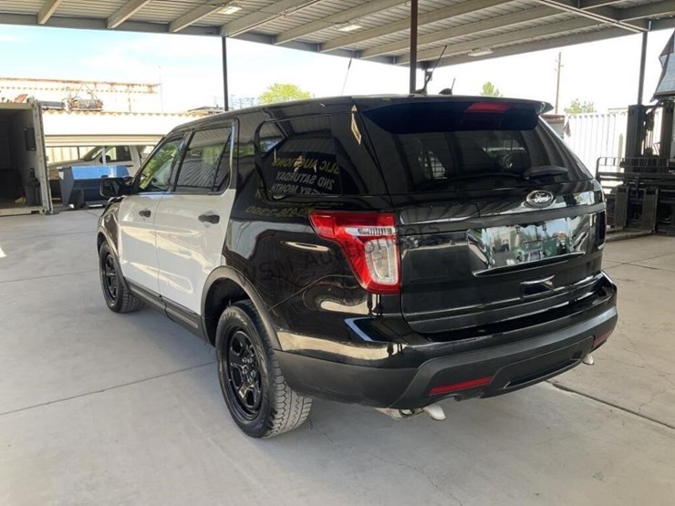2014-ford-explorer-image-5