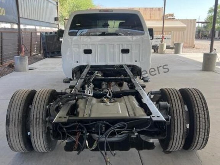 2013-ford-f550-image-6