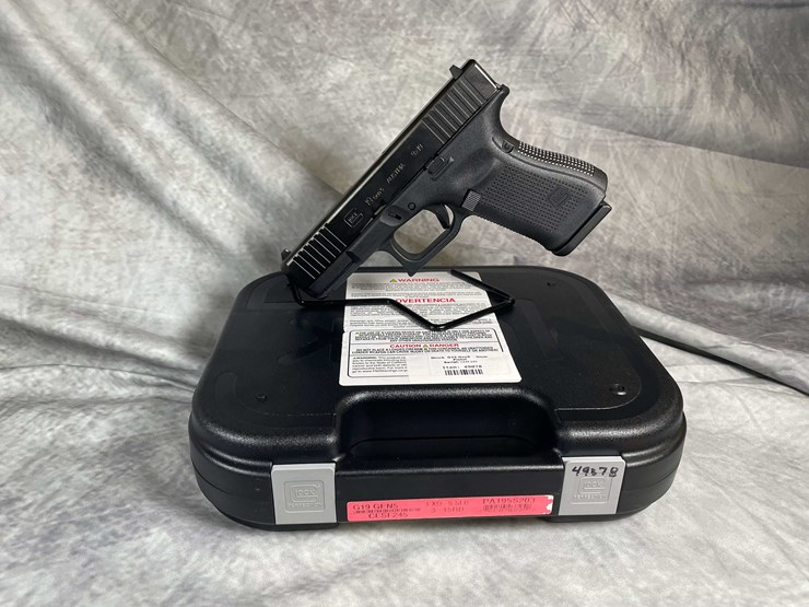 #4544-•-glock-19-gen-5-9mm-luger-semi-auto-pistol,-sn:-cesf245-image-1