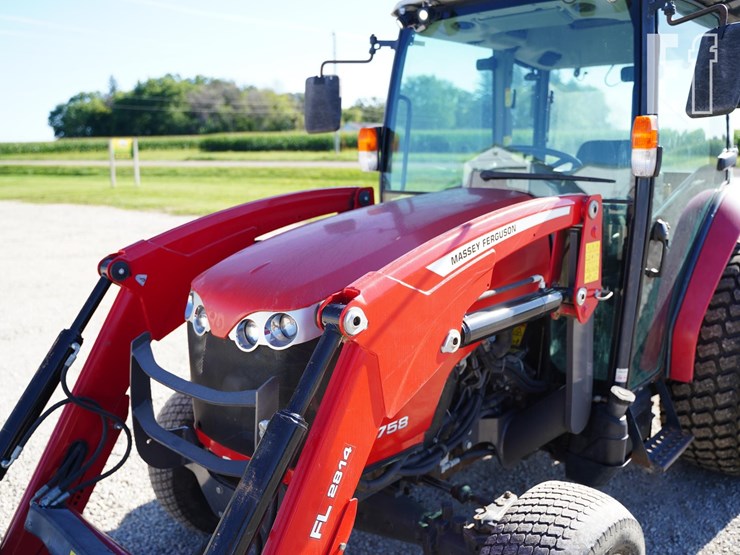 2014-massey-ferguson-1758-image-14