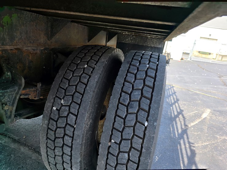 2012-international-durastar-4300-image-85