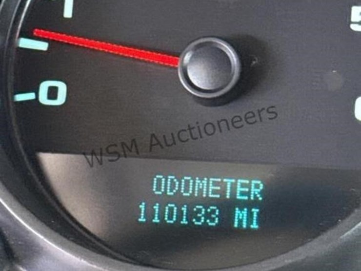 2012-chevrolet-silverado-1500-image-17