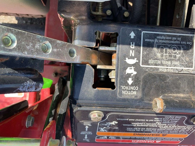 exmark-lazer-zero-turn-mower-image-20
