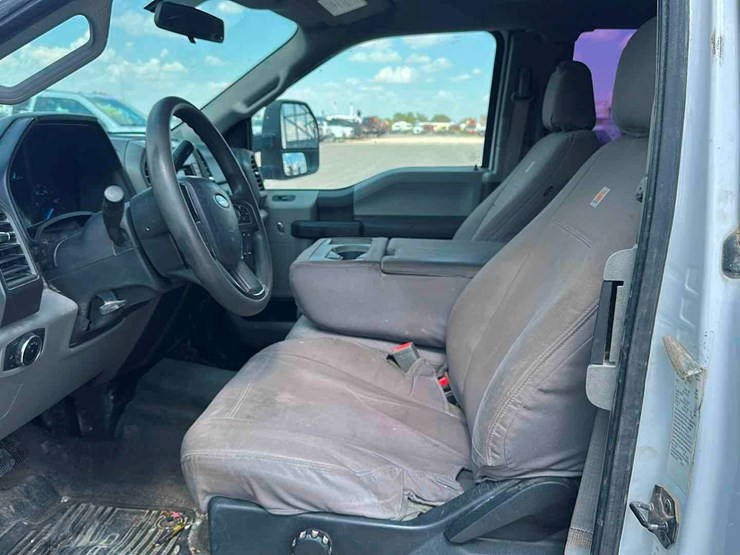 2019-ford-f350-image-7