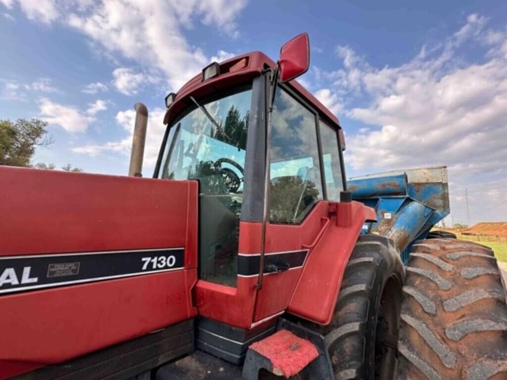 case-7130-tractor-image-20