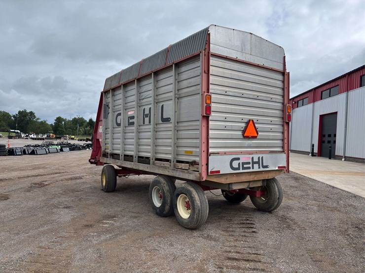 gehl-980-image-4