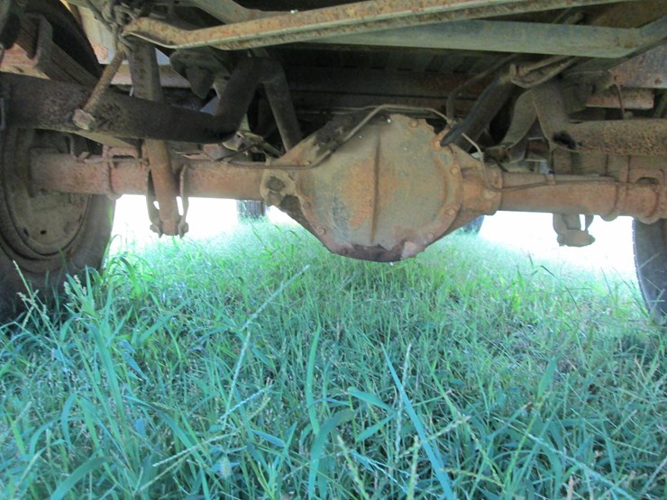 #19-•-#26805-•-1982-chevrolet-scottsdale-pickup-1gcgc24m5cj147797-image-9
