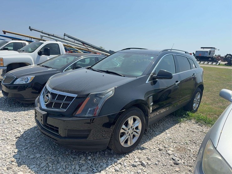 2012-cadillac-srx-image-2