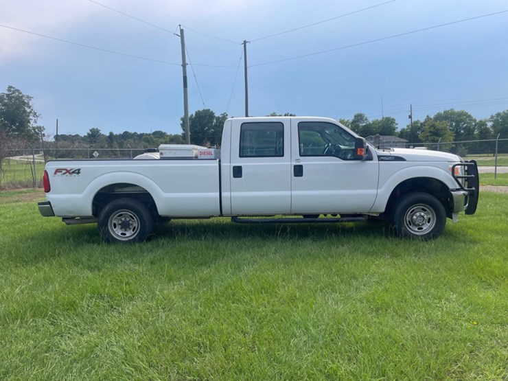 2012-ford-f250-xl-image-4