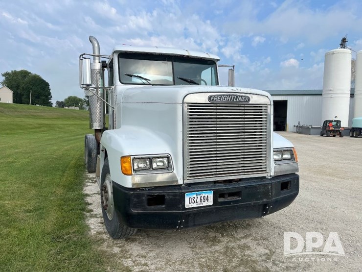 1993-freightliner-truck-(jn2646,-unit-42339)-image-4