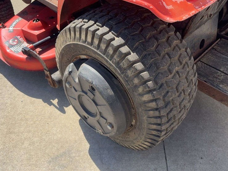 ariens-s14g-lawn-tractor-image-5